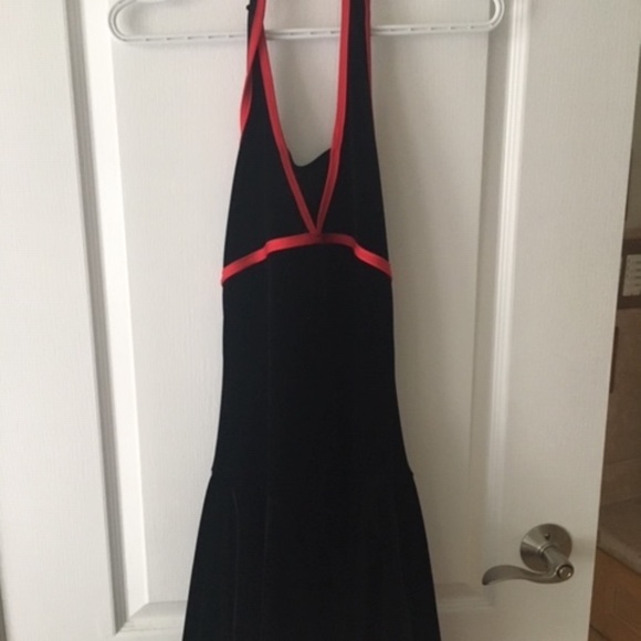 Beautiful Ladies/Girls Figure Skating Dress - Size SMALL - Picture 1 of 3